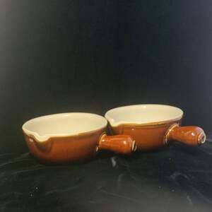 Vintage Hall China 2192 32 oz Hollow Side Handle Soup Bowl Brown Spout USA 70s